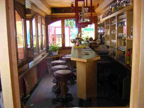 bar